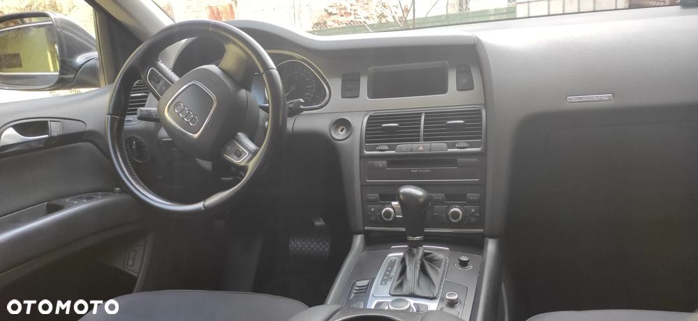 Audi Q7 ver-3-0-tdi-dpf-clean-diesel-quattro-tiptronic - 18