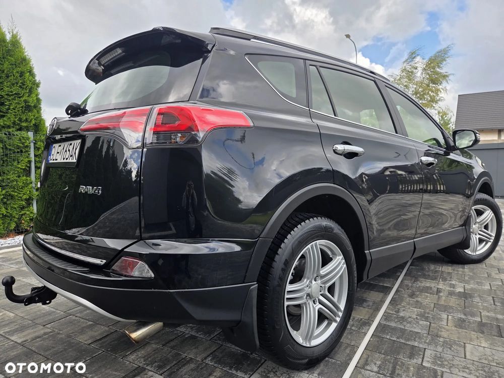 Toyota RAV4 2.0 D-4D Premium 4x2 - 18