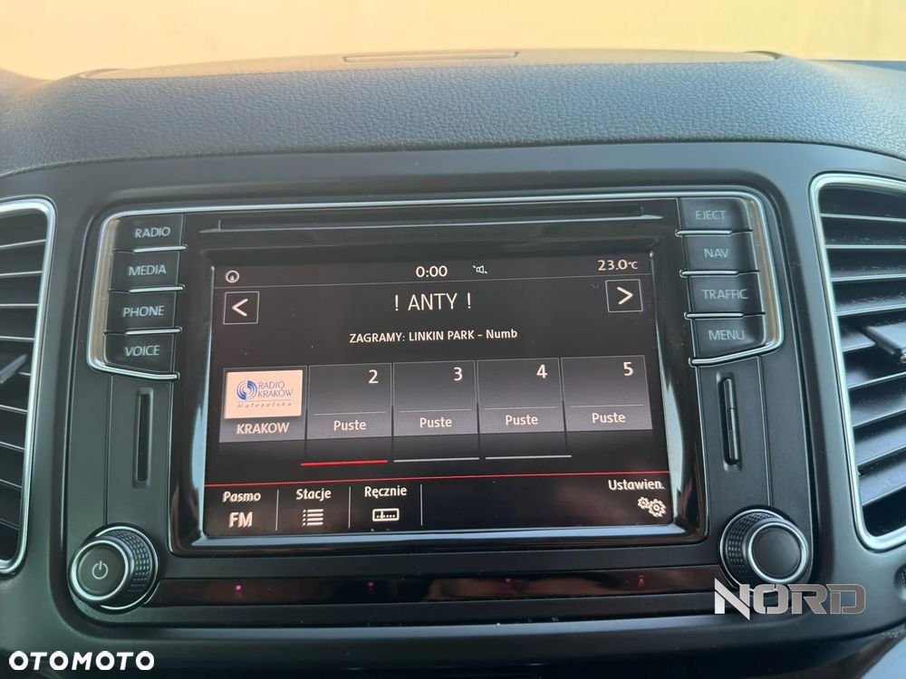Volkswagen Sharan 2.0 TDI DSG (BlueMotion Technology) Highline - 27