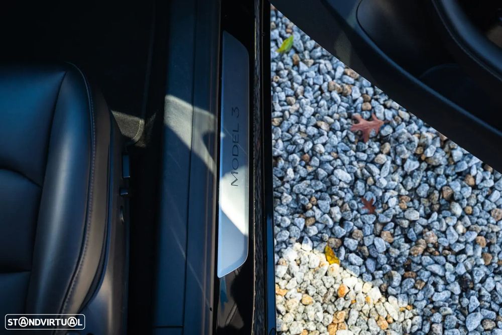 Tesla Model 3 - 18
