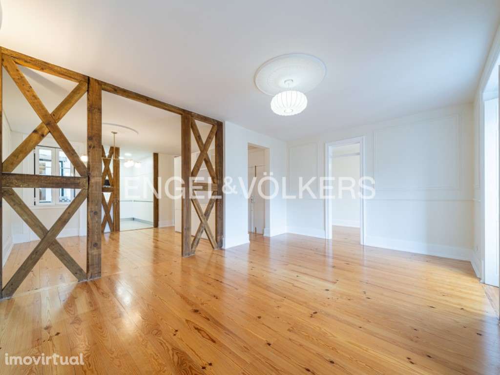 T4 remodelado com charme histórico junto ao El Corte Inglês - Grande imagem: 5/33