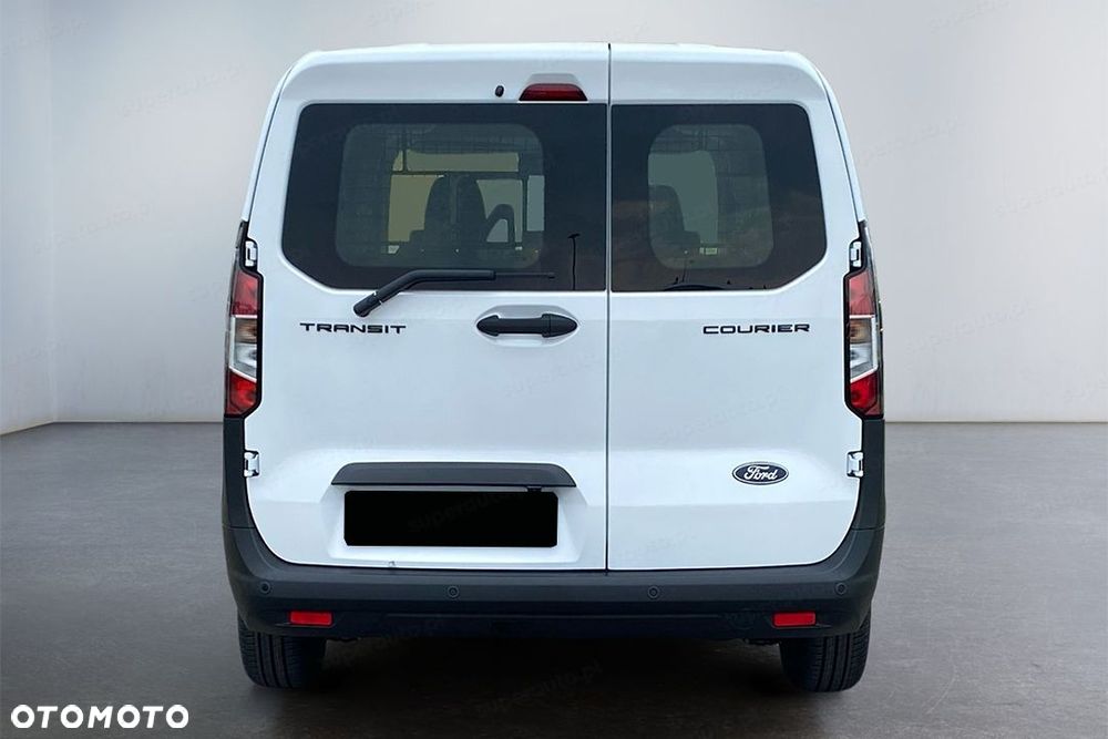 Ford Transit Courier - 7