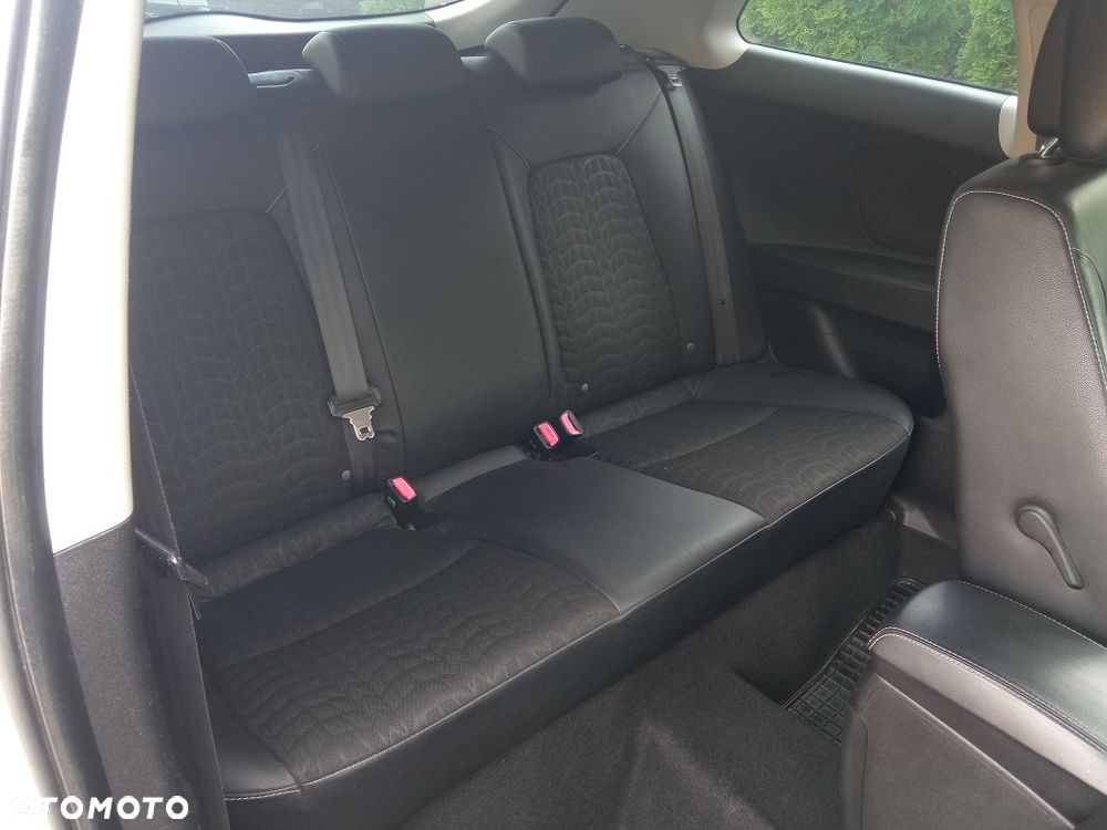 Kia ProCeed 1.6 Crdi Comfort - 18