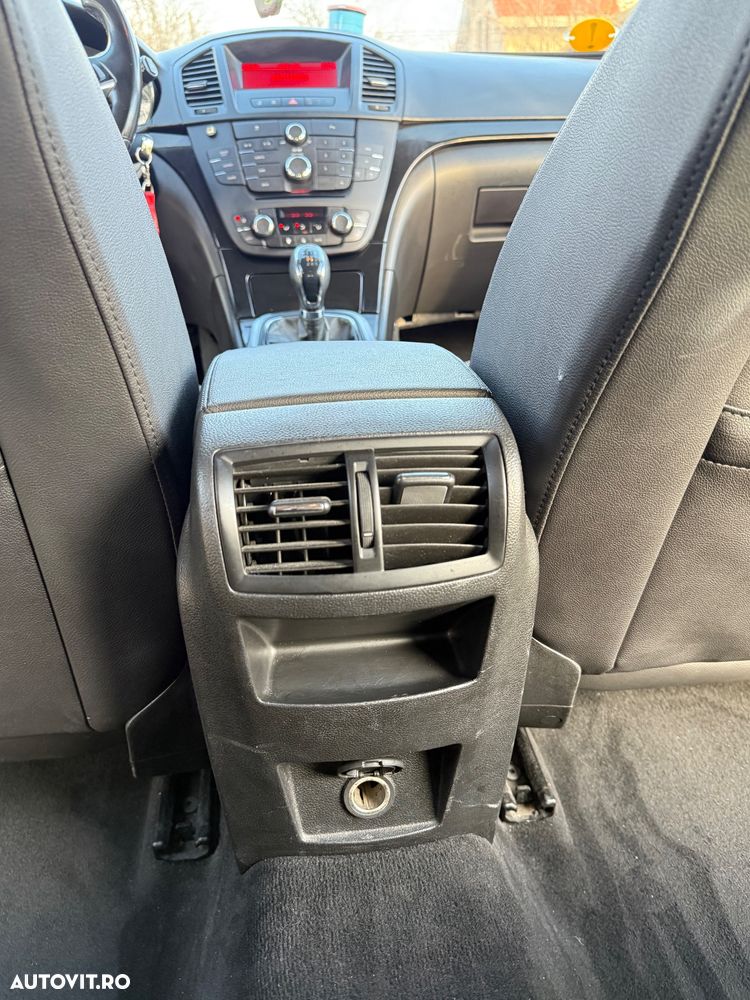 Opel Insignia 2.0 CDTI Sports Tourer - 14