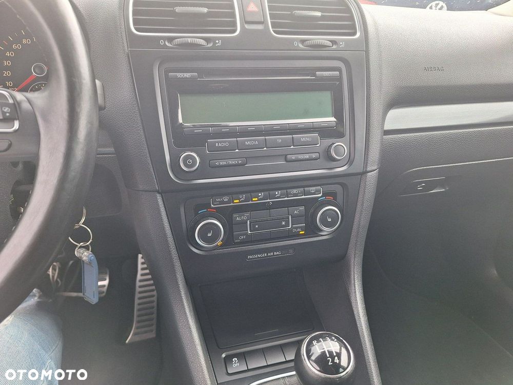 Volkswagen Golf 1.6 TDI DPF Style - 16