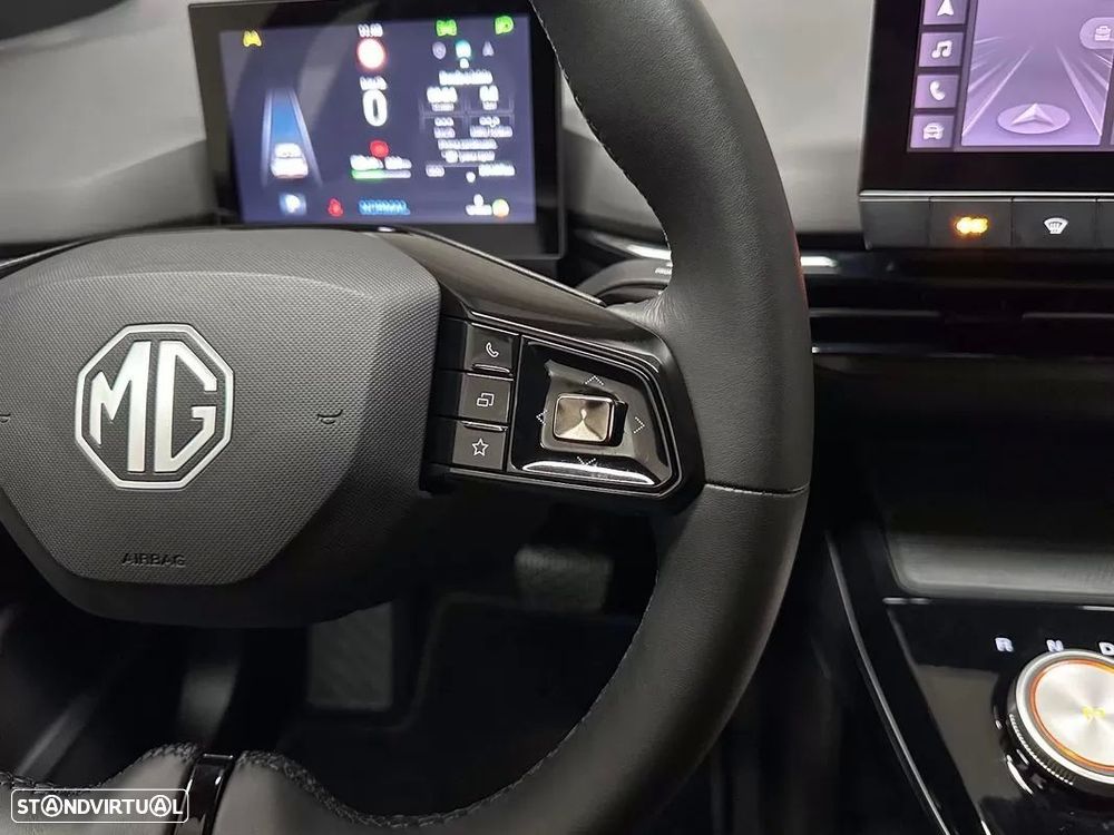 MG MG4 77 kWh Extended Range Luxury - 40