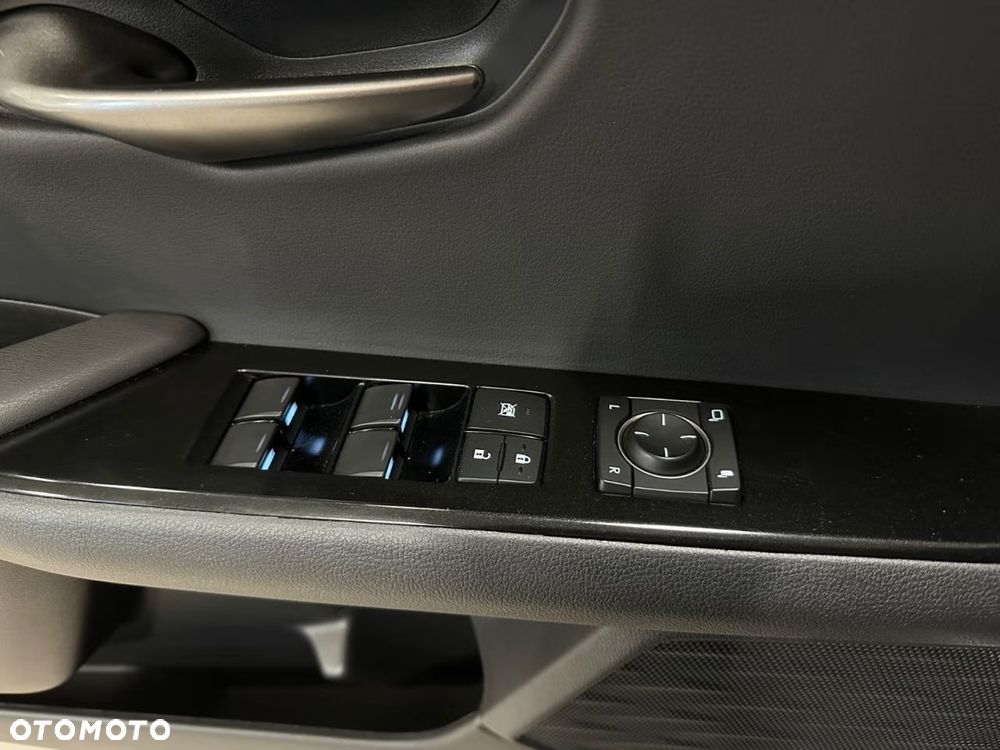 Lexus UX 250h Executive Line - 17