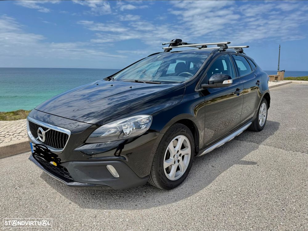 Volvo V40 2.0 D2 Momentum - 1