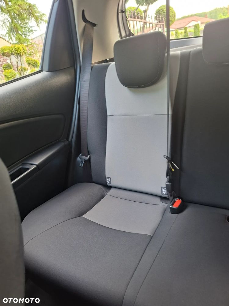 Toyota Yaris 1.5 Premium - 33