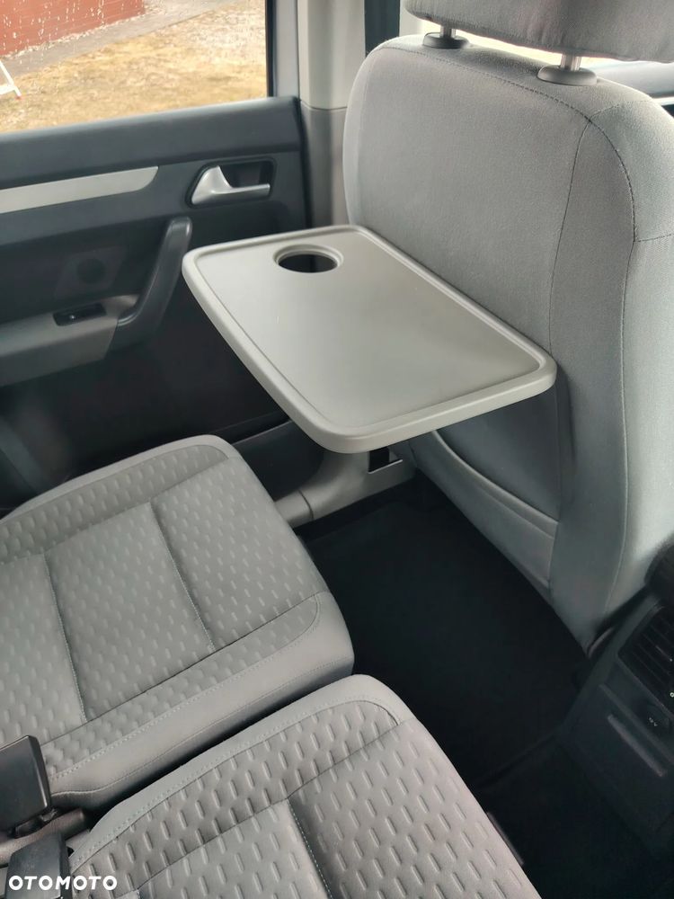 Volkswagen Touran 1.6 Welcome - 12