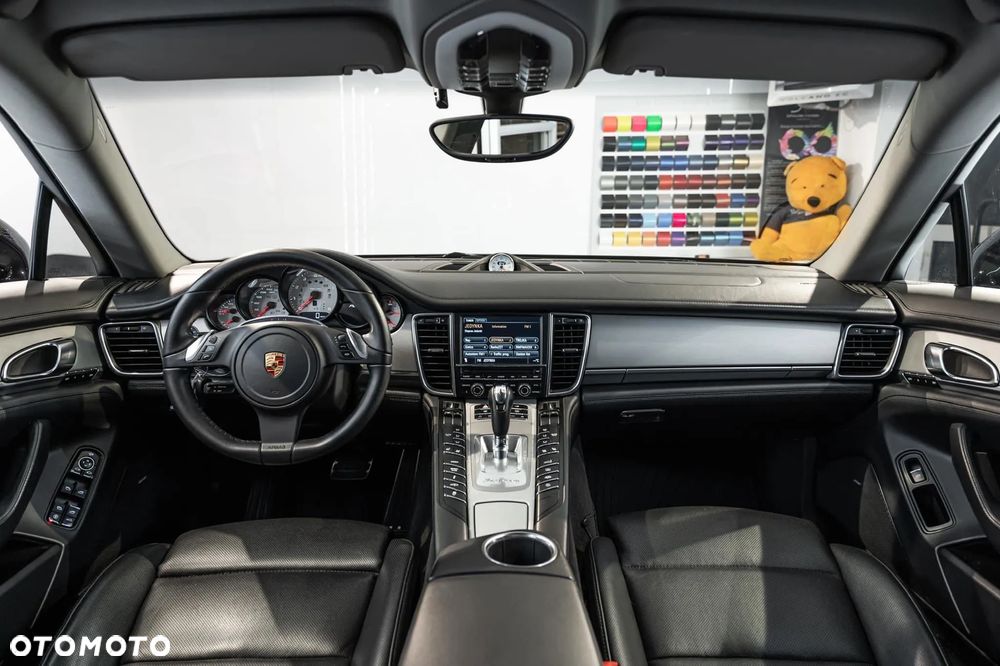 Porsche Panamera 4S - 11