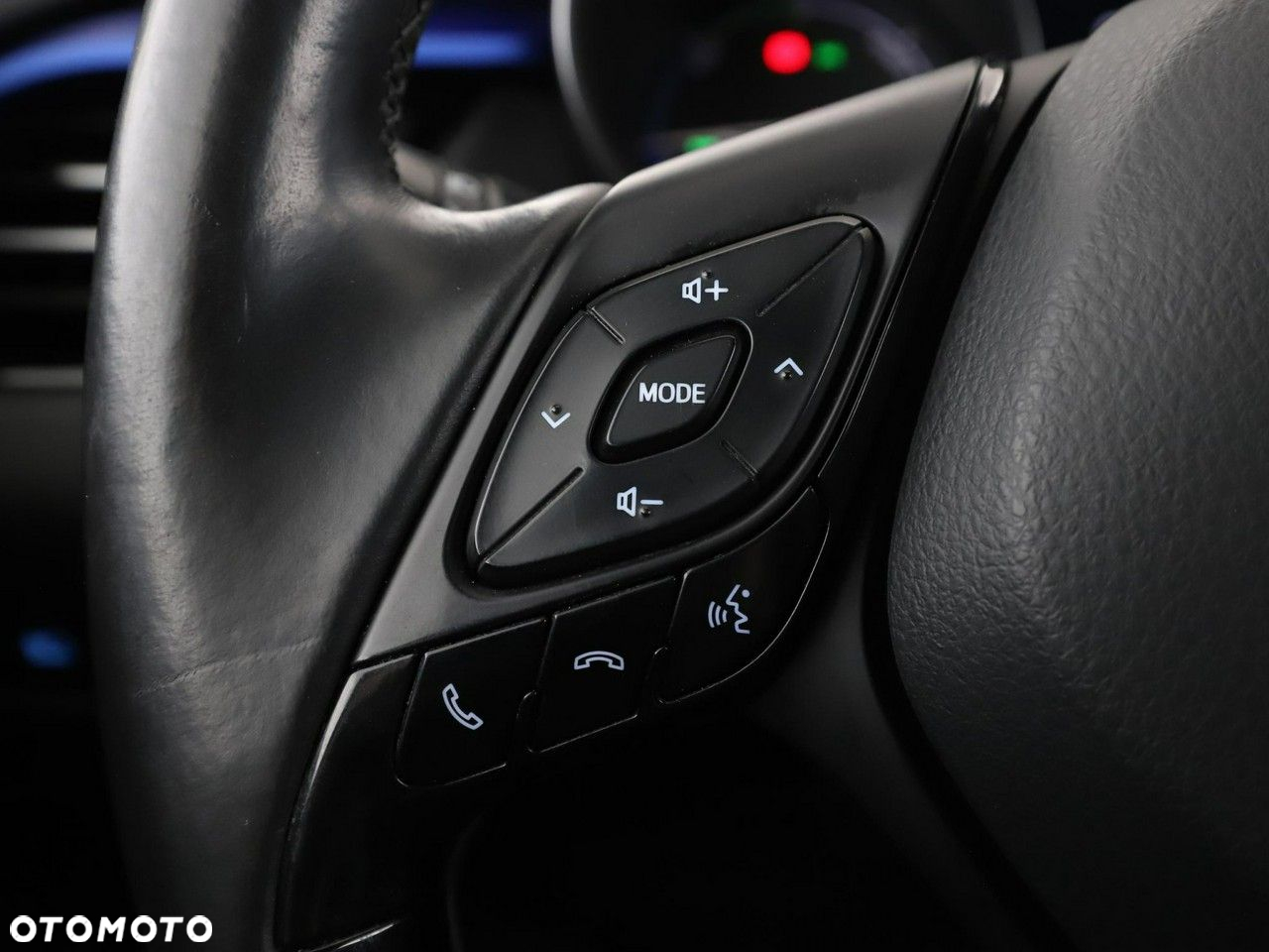 Toyota C-HR 1.8 Hybrid Dynamic - 32