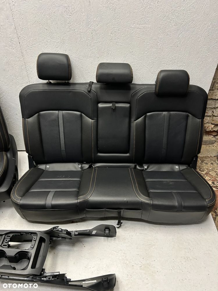 FORD RANGER VI 2025 WILDTRACK FOTEL FOTELE KANAPA BOCZKI DEKORY KOMPLET - 9