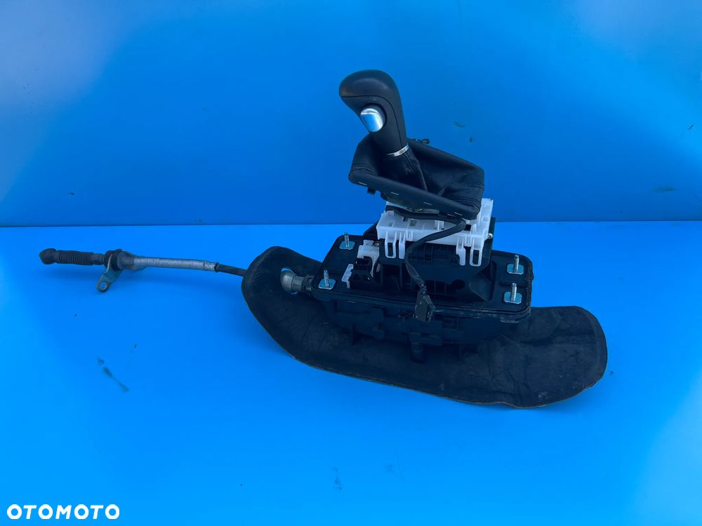 LEWAREK WYBIERAK ZMIANY BIEGÓW AUTOMAT AUDI A4 B8 A5 8T 8K1713041H
