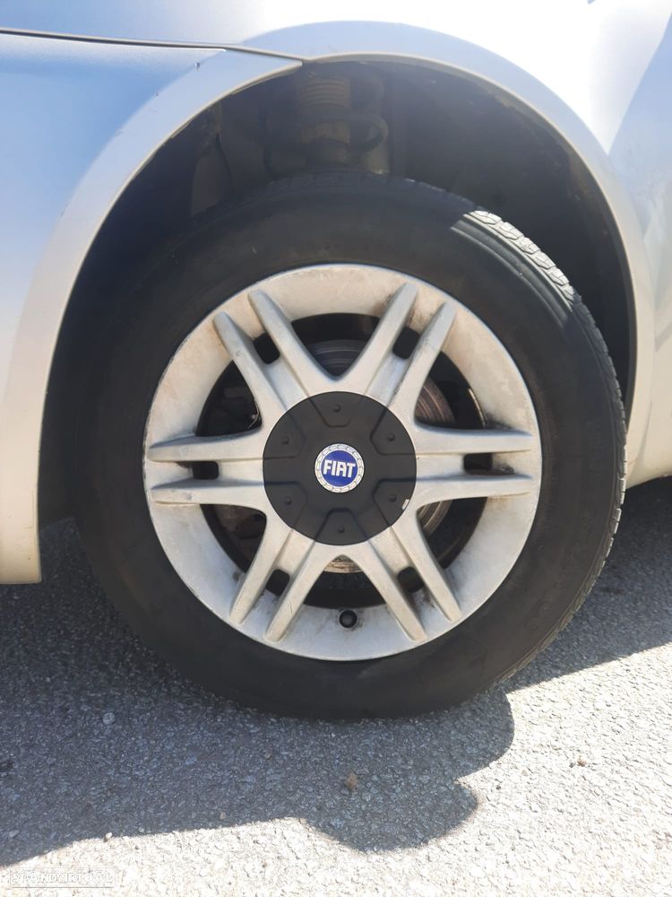 Fiat Punto 1.2 16V HLX - 8