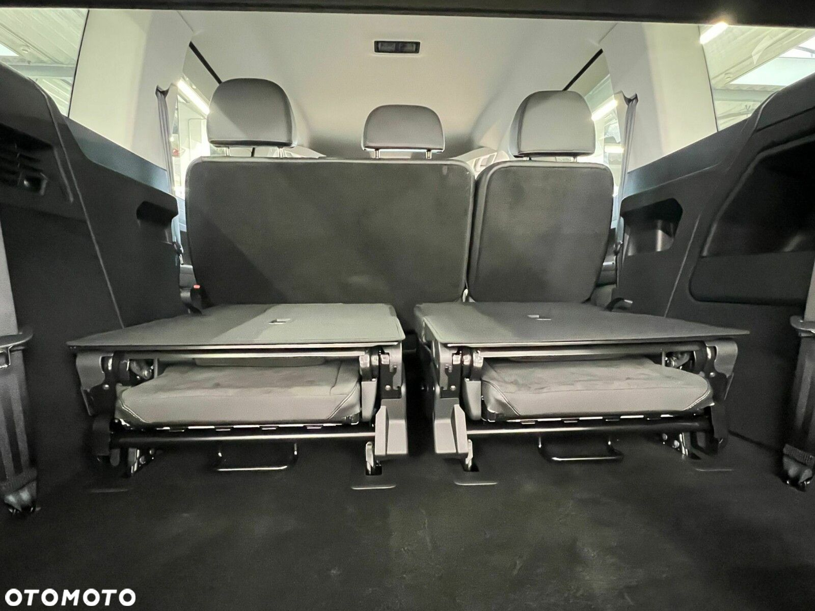 Volkswagen Caddy - 9