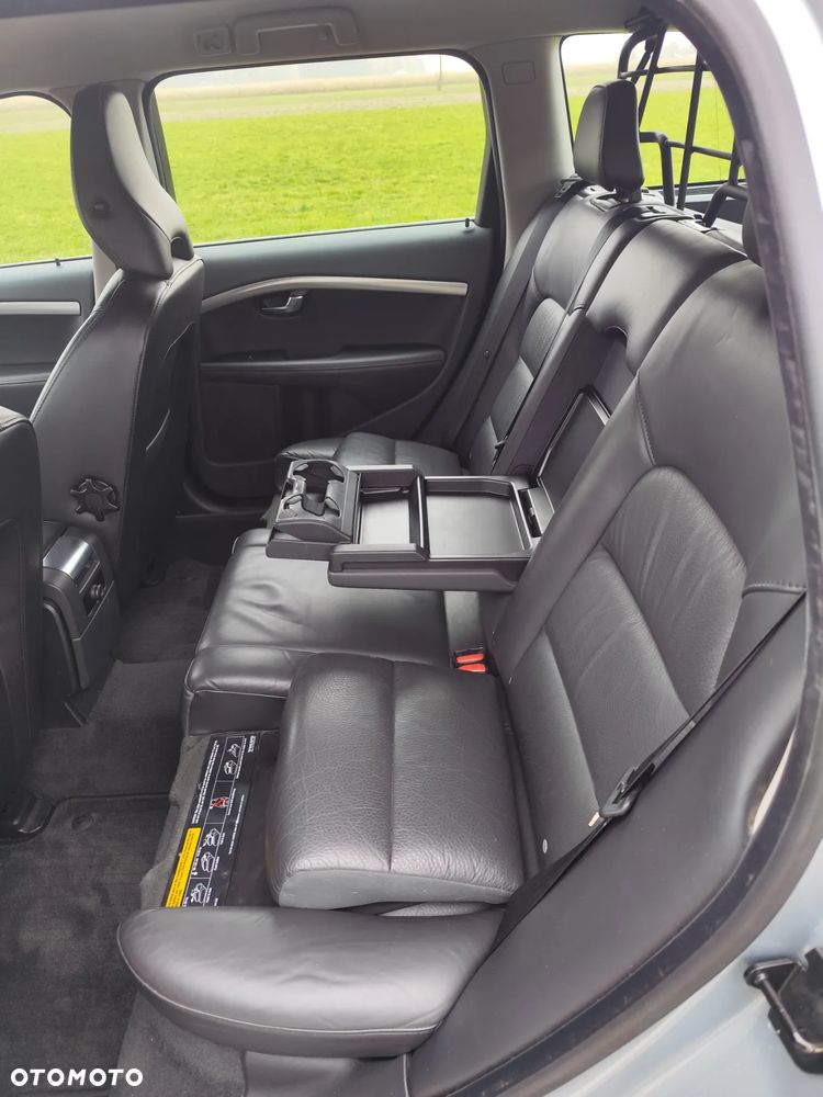 Volvo V70 D3 Summum - 19