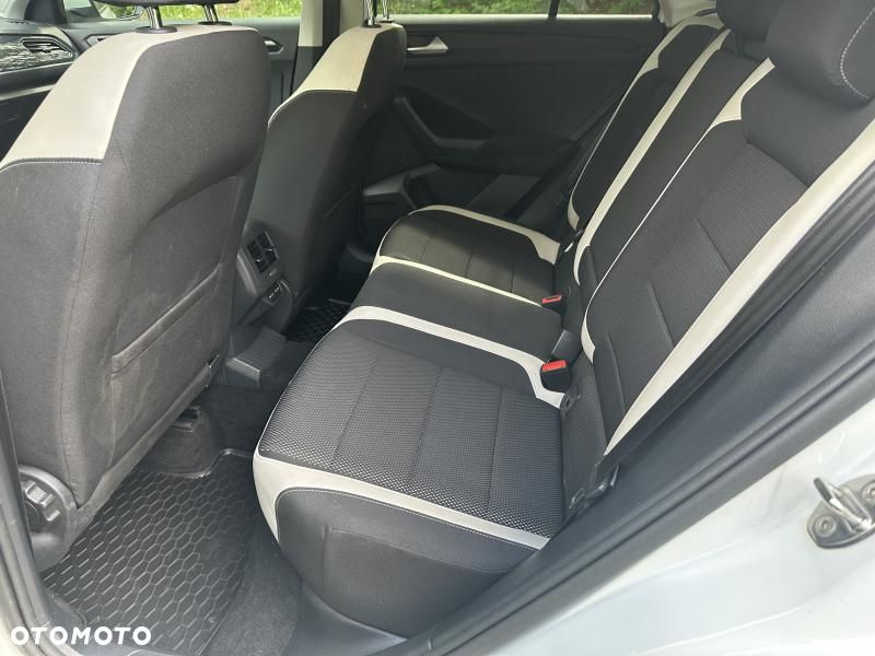 Volkswagen T-Roc 1.5 TSI GPF ACT Premium - 11