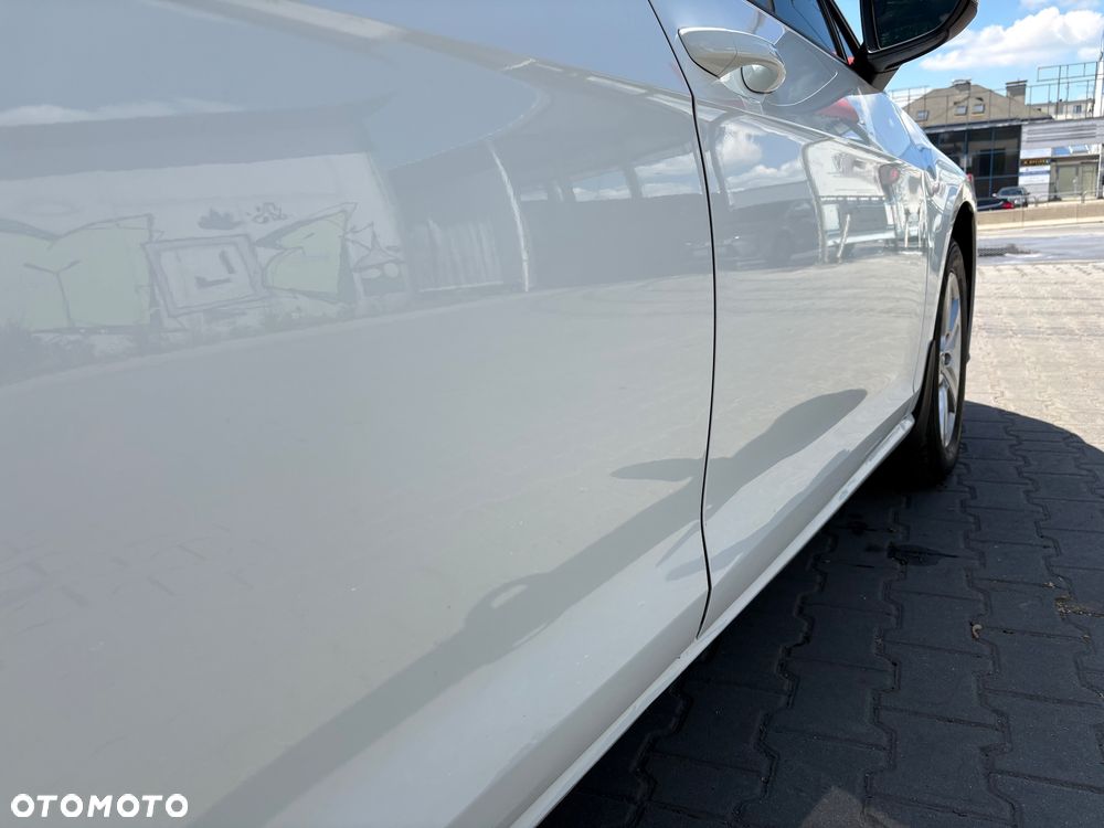 Volkswagen Golf - 25