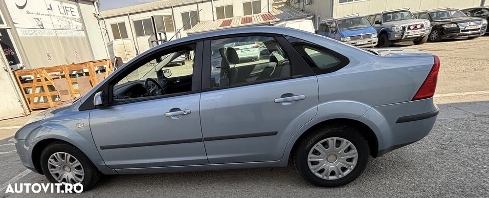Ford Focus 1.6 TDCi Ambiente - 7