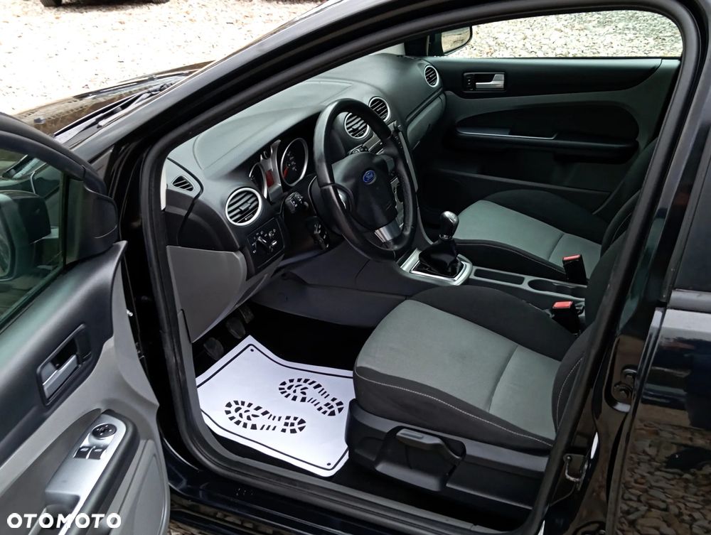 Ford Focus 1.6 16V Black Magic - 13