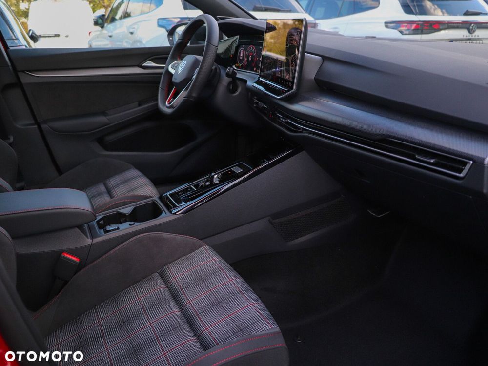 Volkswagen Golf - 17