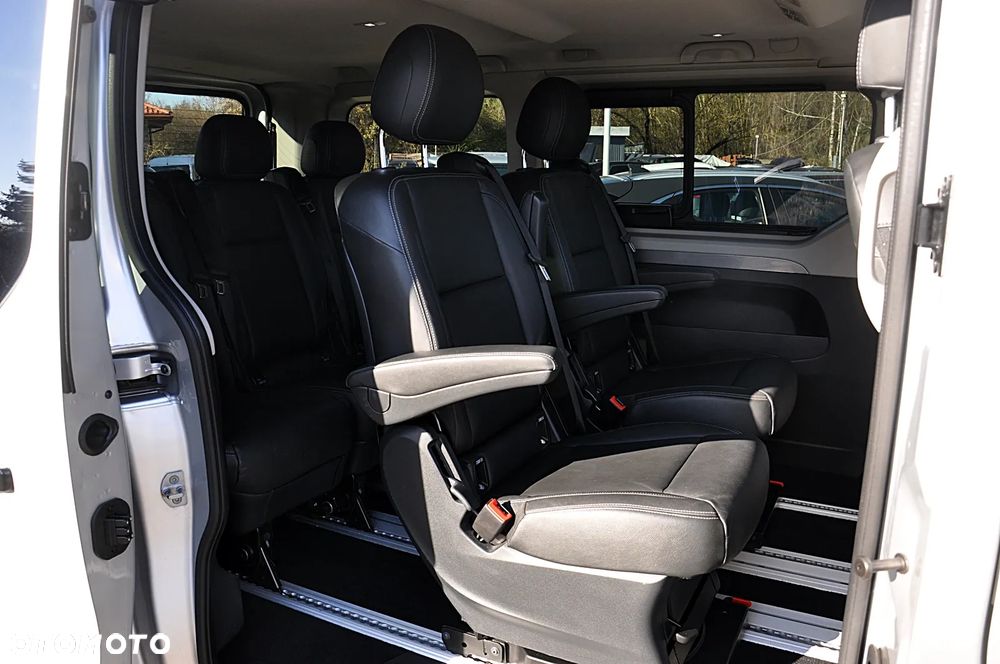 Renault Trafic Blue Spaceclass - 21