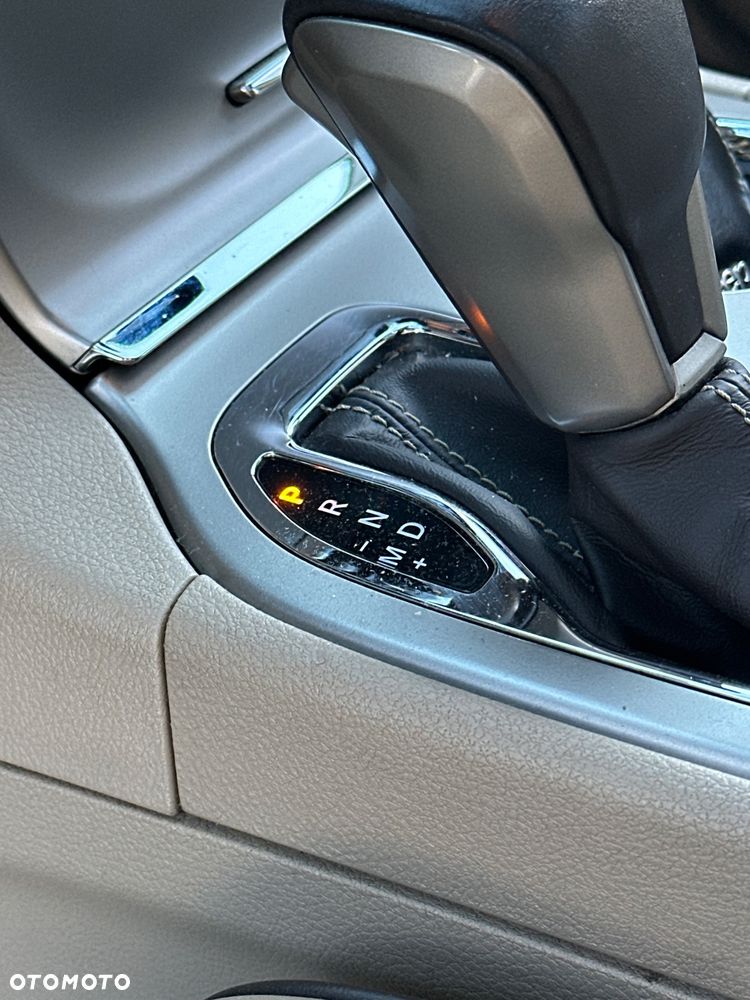 Jeep Grand Cherokee 5.7 V8 HEMI Overland - 19