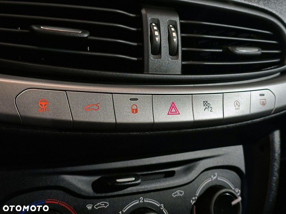 Fiat Tipo 1.4 16V Pop - 26