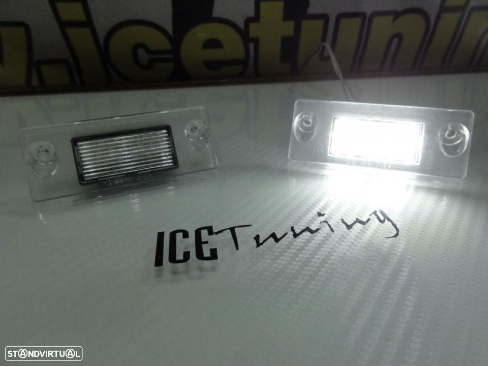 Suporte De Lâmpada De Matricula Com Led Branco Audi A4/S4 B5 95-01, A3 8L, S5 B5 A3 8L/S3/Sportback 97-03 - 8