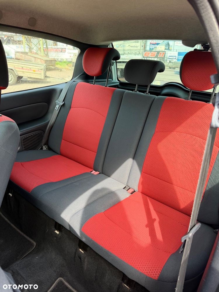 Renault Clio 1.2i RT 16V - 12