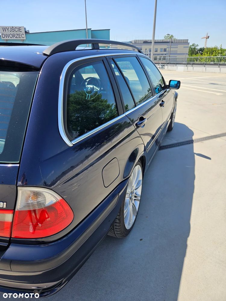 BMW Seria 3 320i - 15