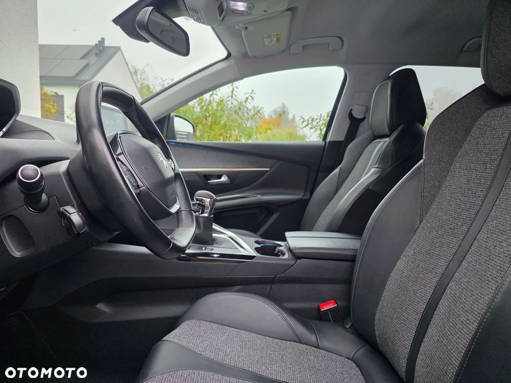 Peugeot 3008 1.5 BlueHDi Allure S&S - 24