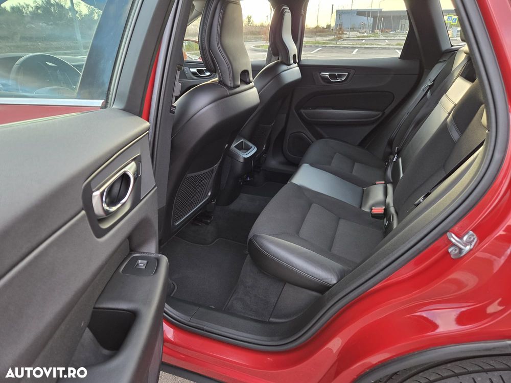 Volvo XC 60 B4 D Geartronic Momentum - 14