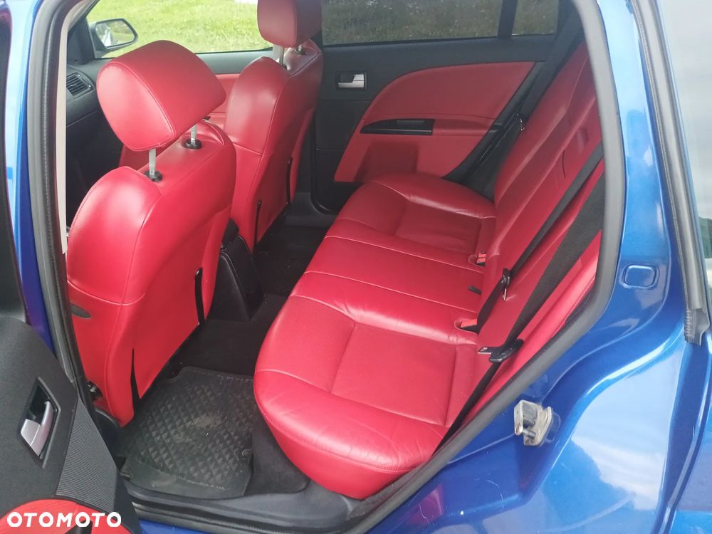Ford Mondeo V6 ST 220 - 12