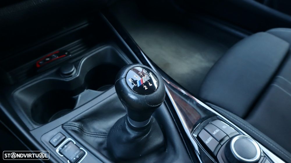 BMW 116 d Line Sport - 32