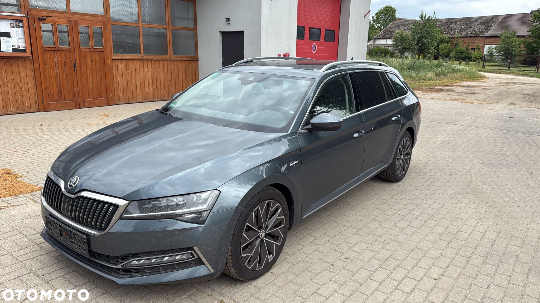 Skoda Superb Combi 2.0 TSI 4x4 DSG L&K - 1
