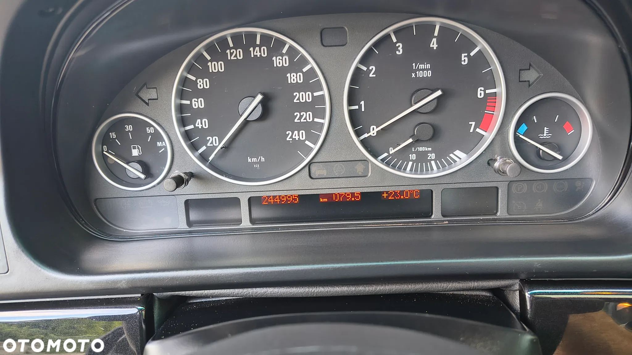 BMW Seria 5 - 22