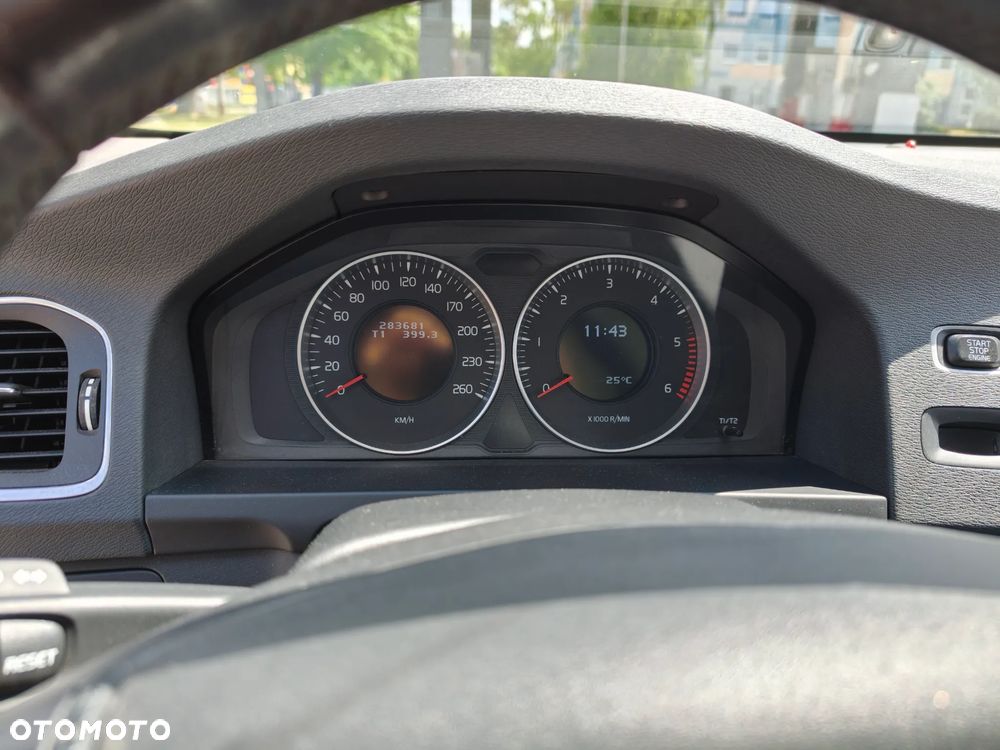Volvo S60 D2 - 13