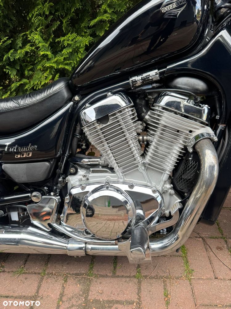 Suzuki Intruder - 5