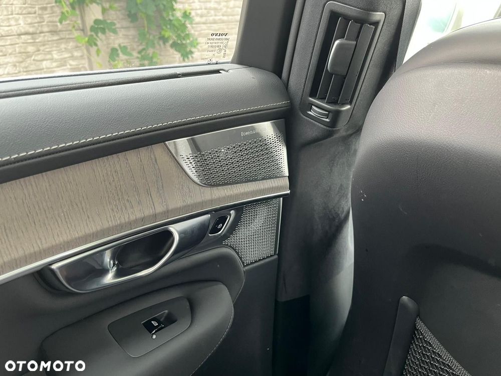 Volvo XC 90 - 23