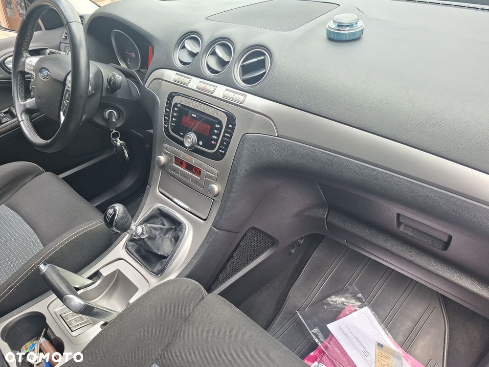 Ford S-Max - 6