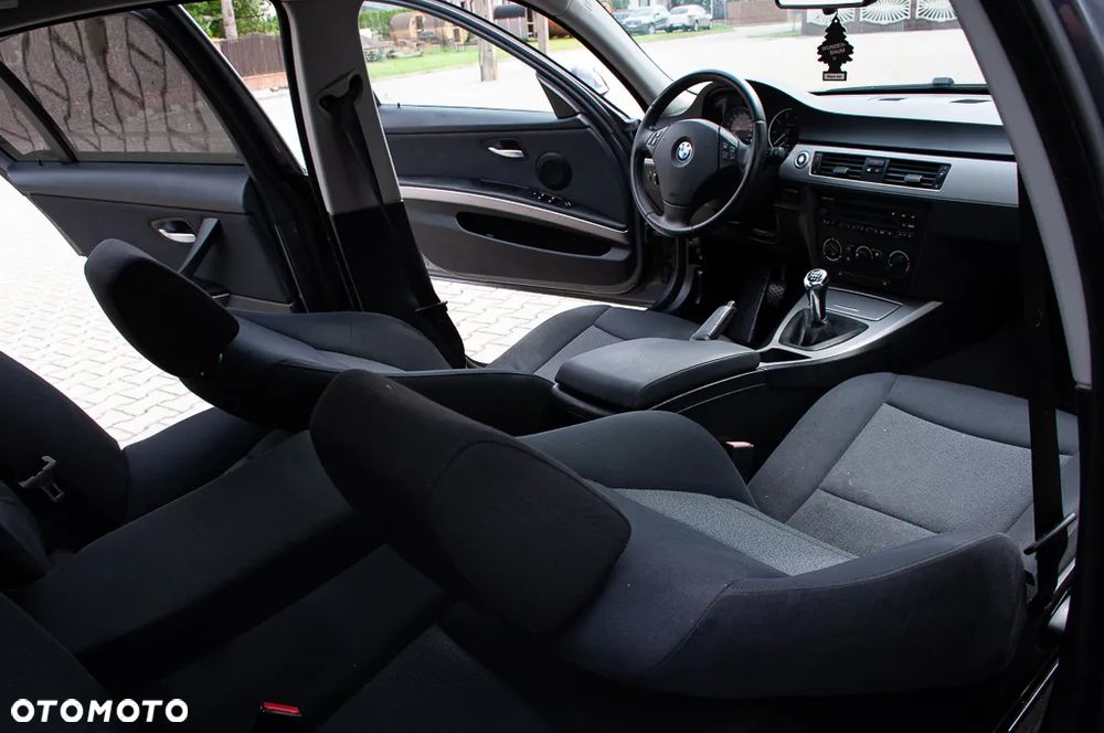 BMW Seria 3 - 29