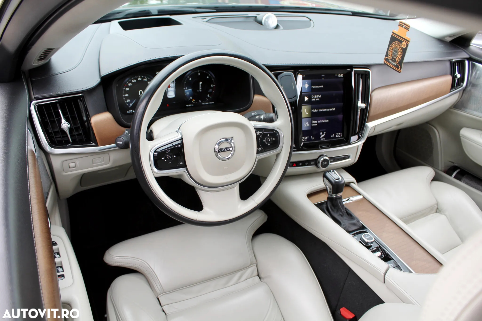 Volvo S90 D5 AWD Geartronic Inscription - 8