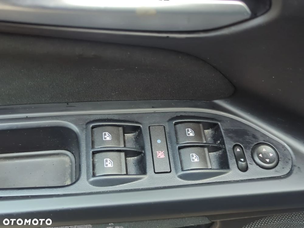 Fiat Tipo 1.4 T-Jet 16v S-Design - 25