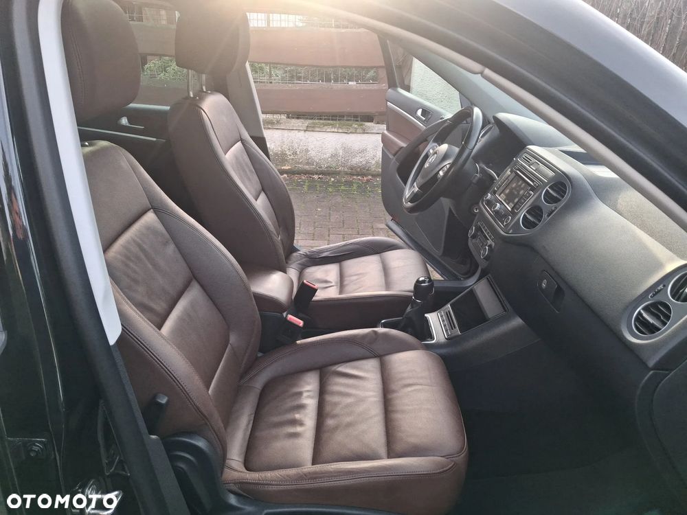 Volkswagen Tiguan 2.0 TDI Perfectline - 16