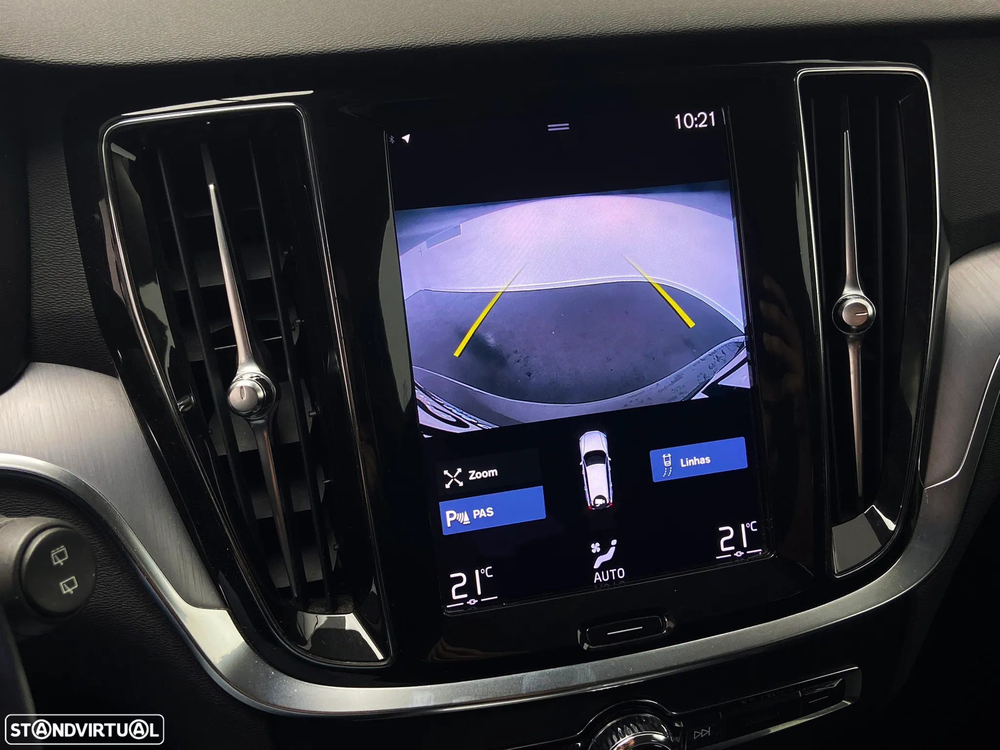 Volvo V60 2.0 B4 Momentum Plus Geartronic - 18