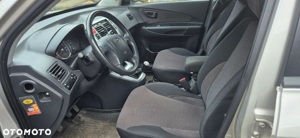 Hyundai Tucson 2.0 Comfort 2WD - 6