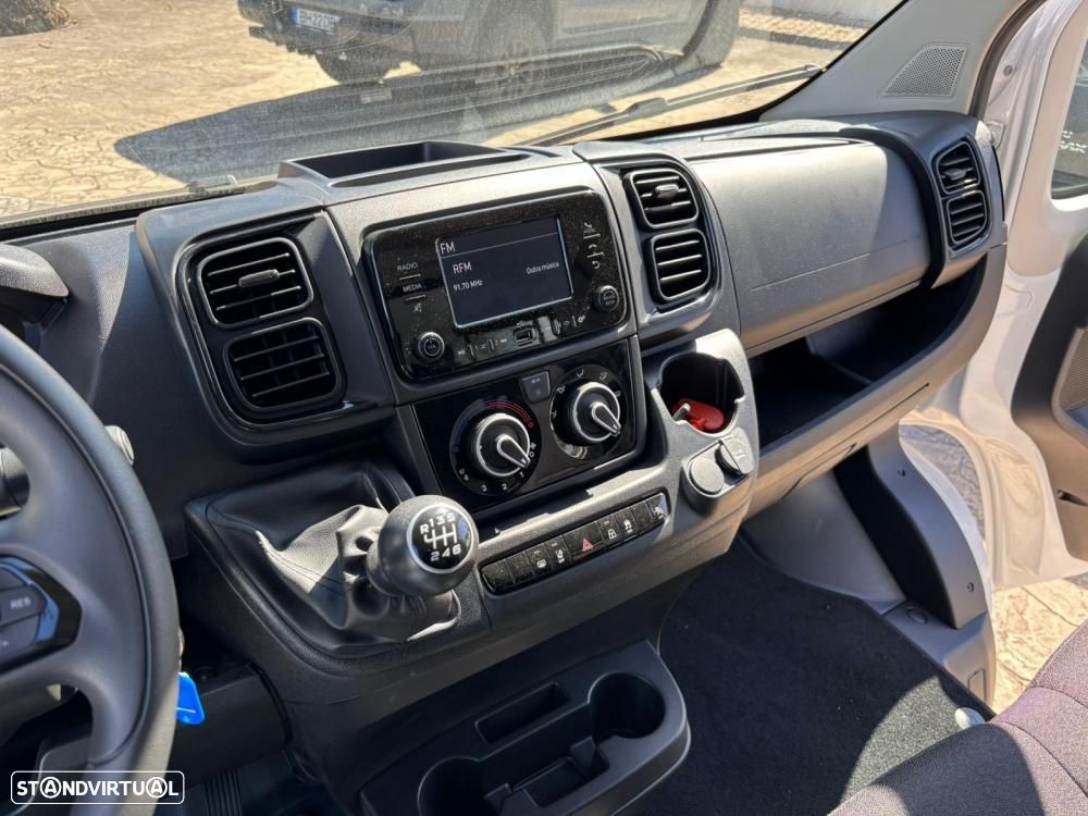 Fiat Ducato 35L 2.2 (180cv) COM PLATAFORMA - 24