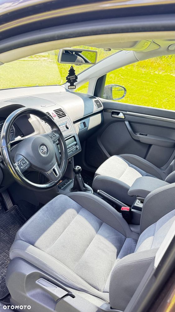 Volkswagen Touran 1.6 TDI DPF BlueMotion Technology MATCH - 13